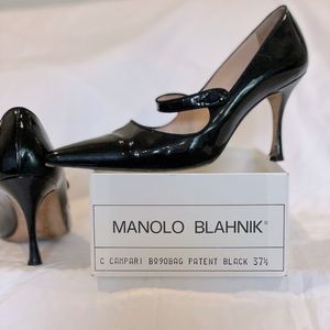 Manolo Blahnik Maryjane Heels (black)